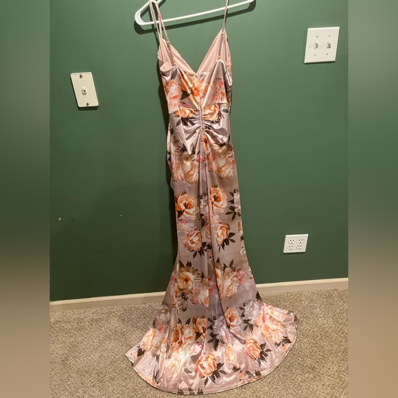 Floral formal dress - Picture 2 of 2